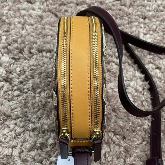 ‼️SALE‼️ Nine West Circle Round About Crossbody - Picture 4 of 8